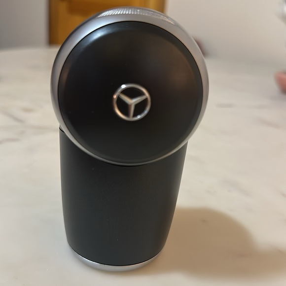 Mercedes Benz Miniature Ash Tray - Picture 7 of 9